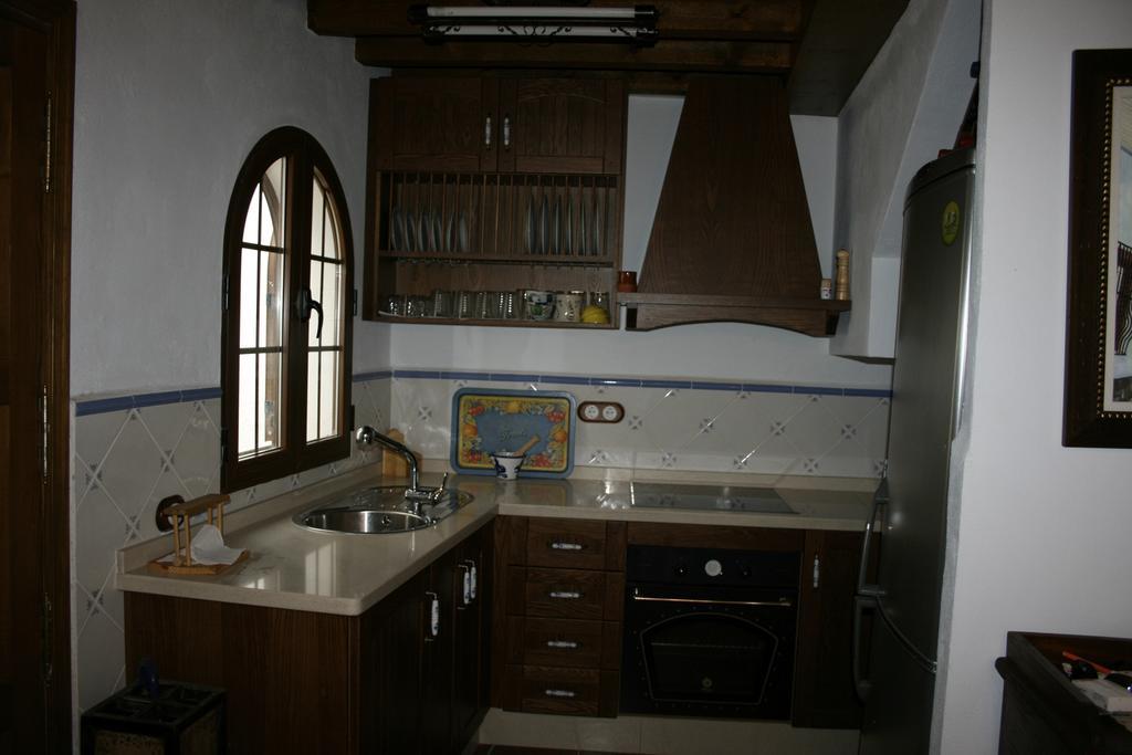 Casa Lentegi Guest House Bagian luar foto